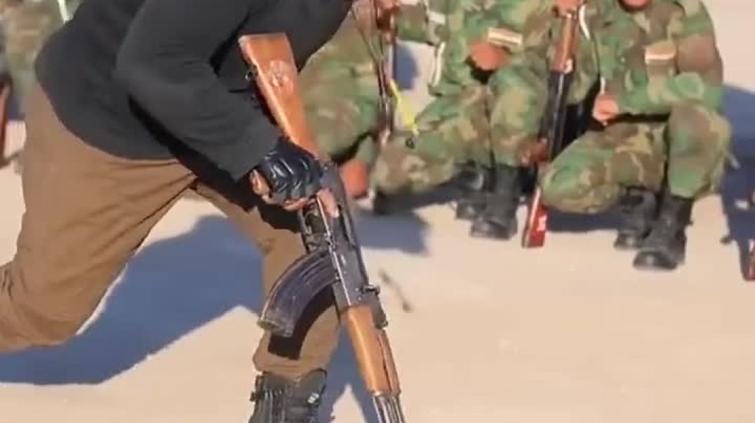 طريقة تعشيق بيد واحدة